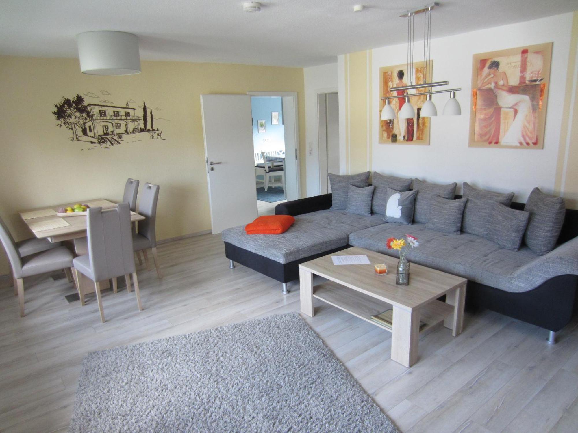 Ferienwohnung Bienwald Mit Pool Fuer 4 - 6 Personen Mit 3 Schlafzimmern Grobitz Exterior photo