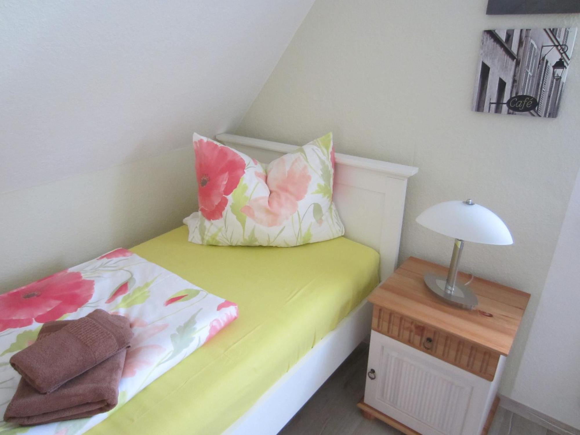 Ferienwohnung Bienwald Mit Pool Fuer 4 - 6 Personen Mit 3 Schlafzimmern Grobitz Exterior photo