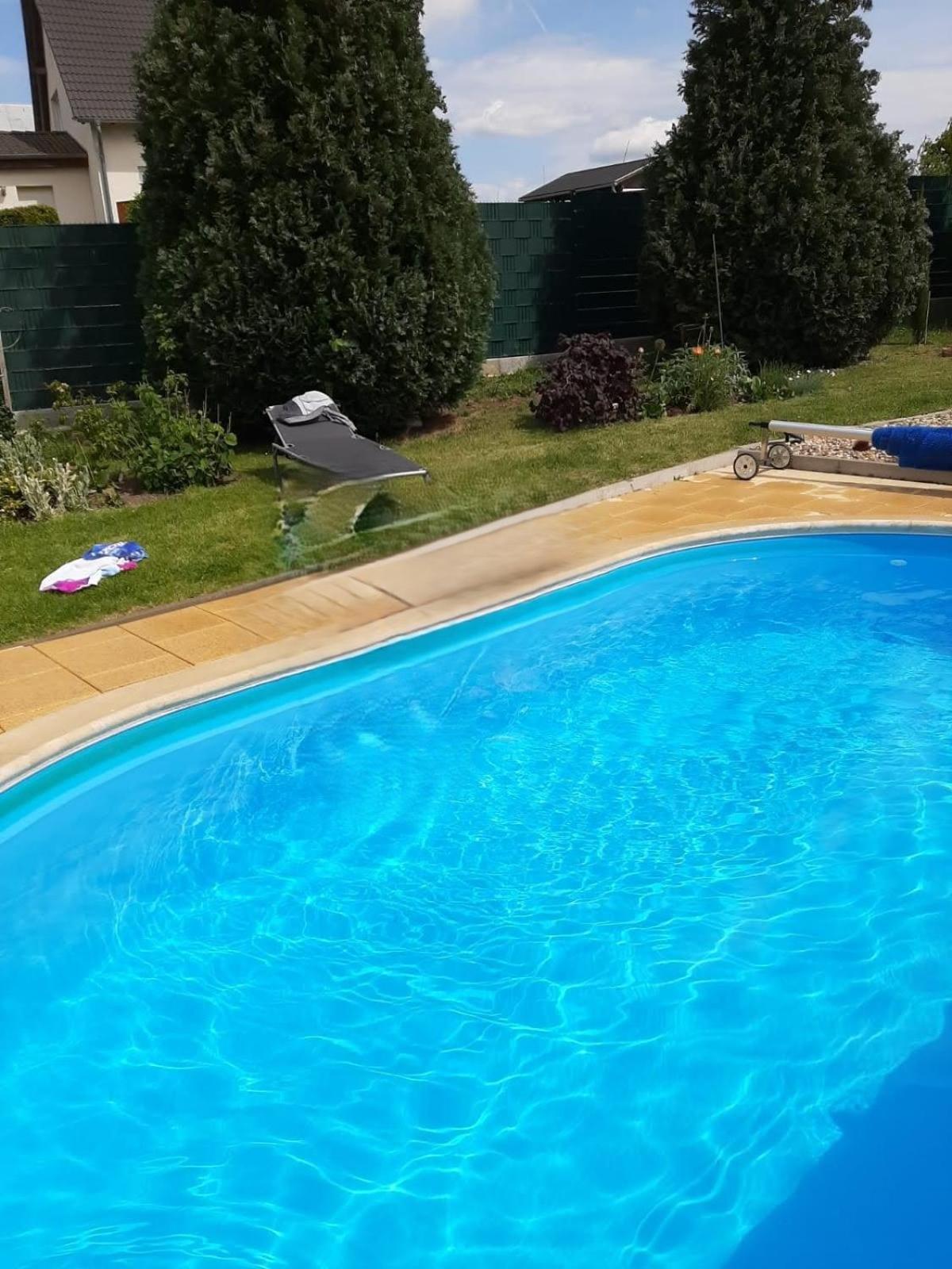 Ferienwohnung Bienwald Mit Pool Fuer 4 - 6 Personen Mit 3 Schlafzimmern Grobitz Exterior photo